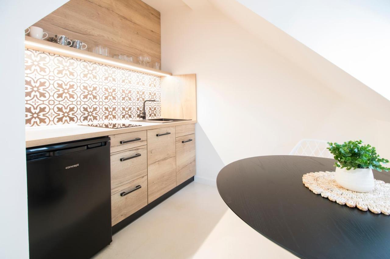 Апартаменты U Zlate Hvezdy Apartman Jungmann Литомержице Экстерьер фото